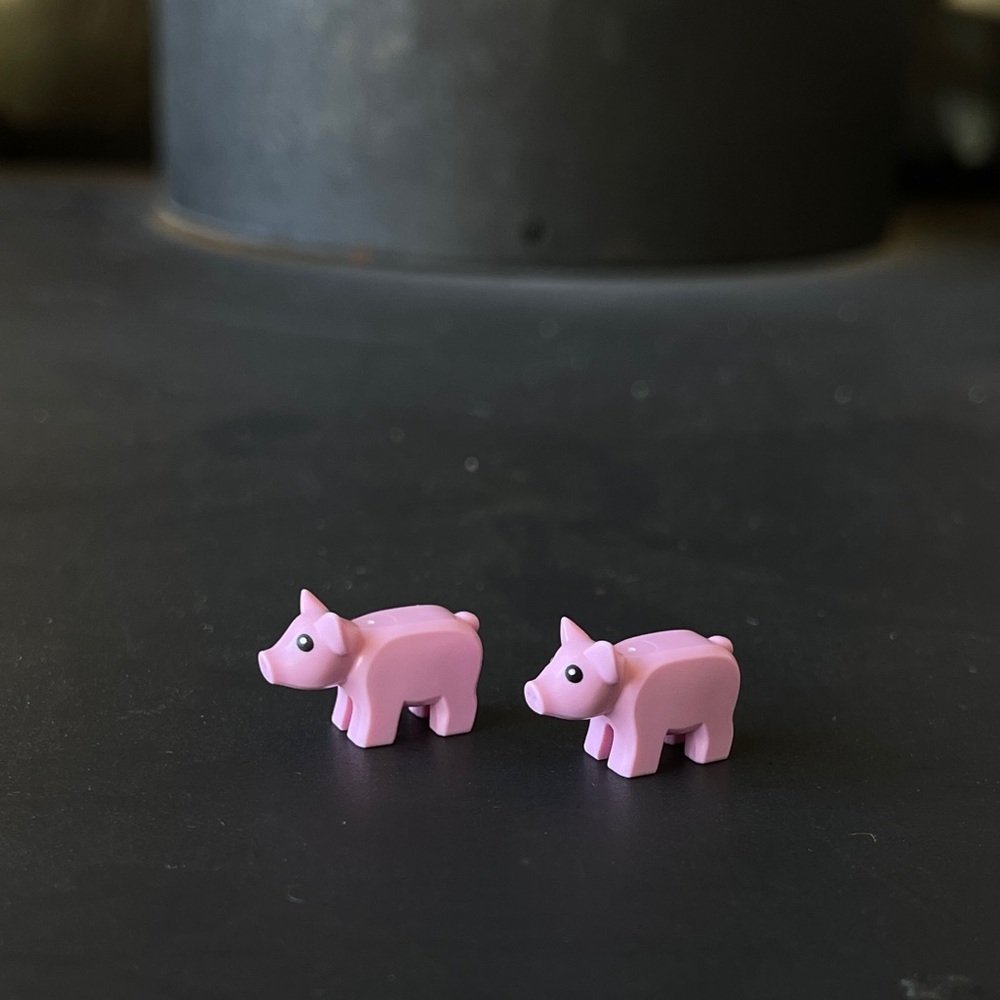 Lego City Pink Piglet set 2 Town Farm Animal Part Minifigure 60346 New NWOT